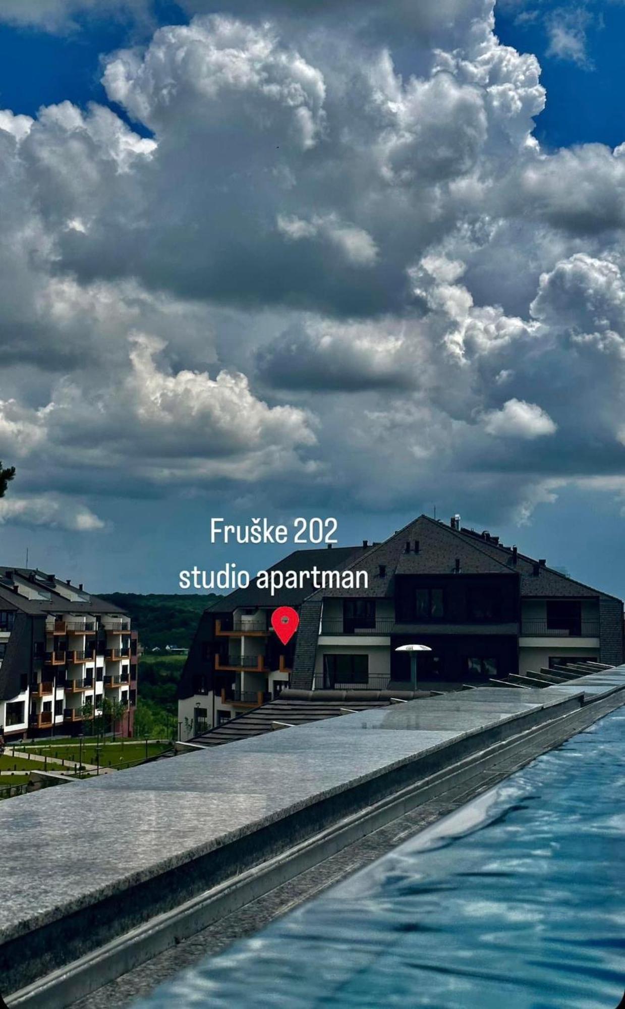 Fruske 202 Апартамент Връдник